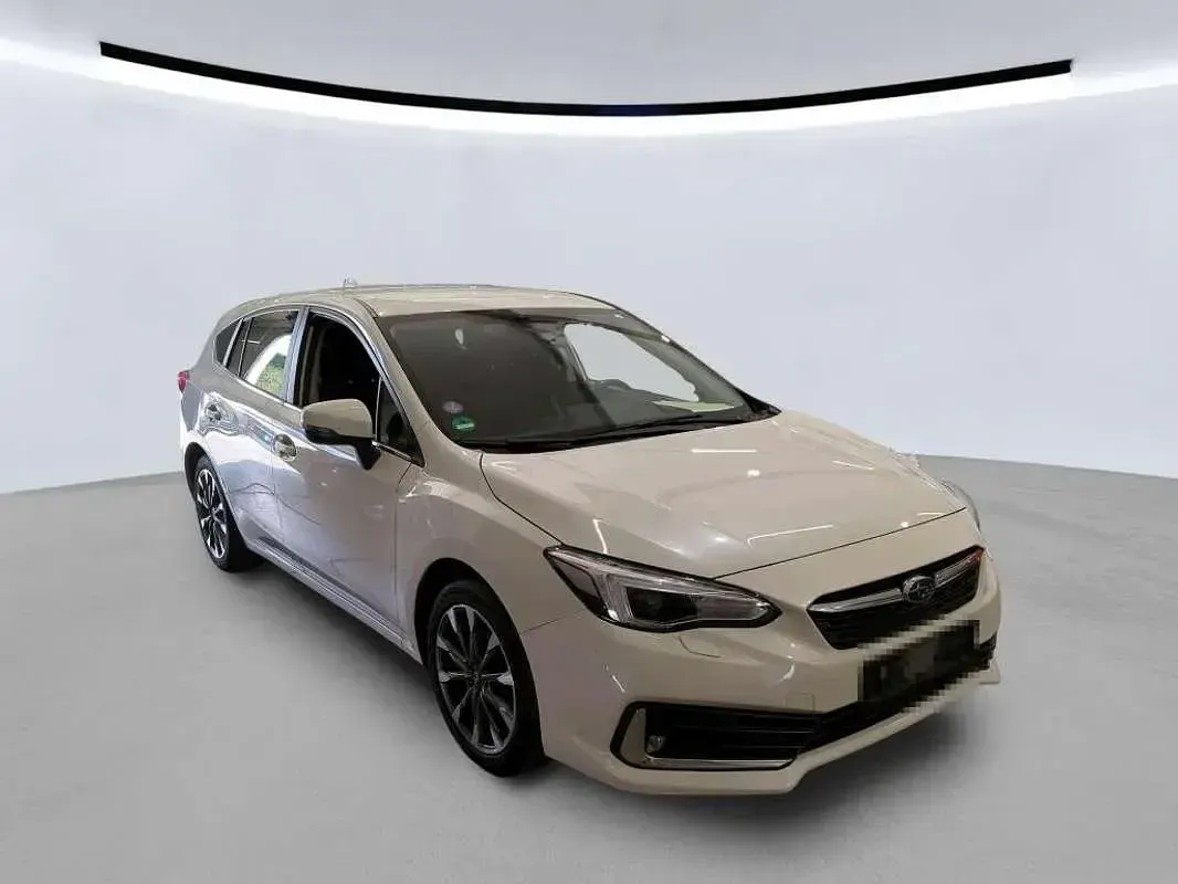 Usado Subaru Impreza Exclusive+ 114 CV (83 kW) 2022 Blanco Utilitario