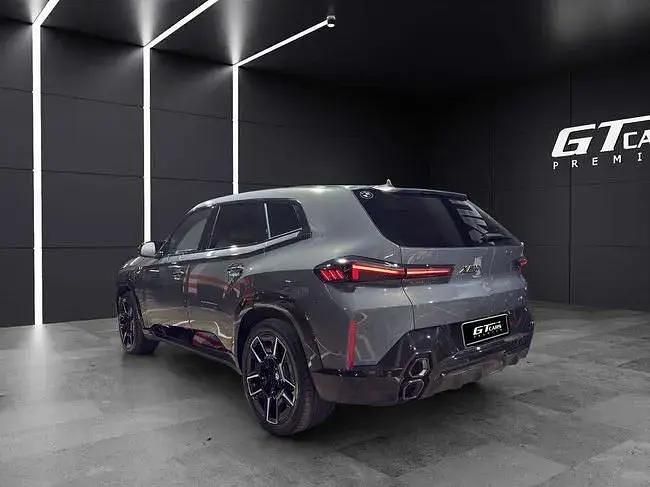 Usado BMW XM 654 HP (481 kW) 2024 Cinzento SUV