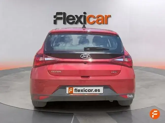 Usado Hyundai i20 100 CV (73 kW) 2023 Blanco Utilitario