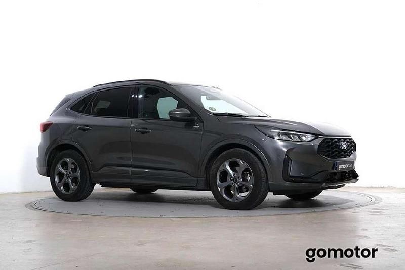 Usado Ford Kuga ST-Line 150 CV (110 kW) 2025 Gris SUV