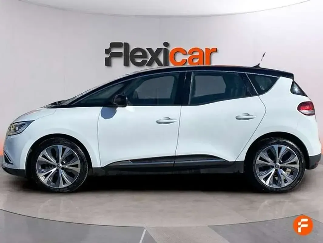 Usado Renault Scénic IV Black Edition 140 CV (102 kW) 2019 Blanco Monovolumen