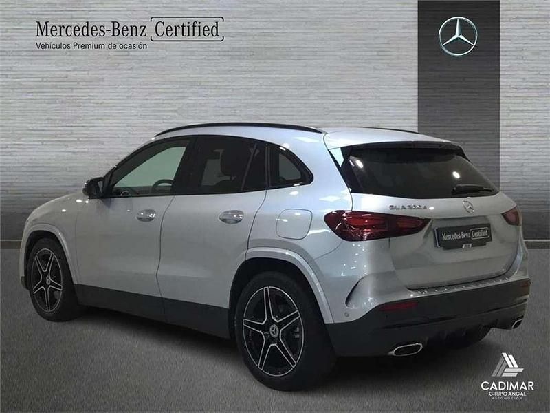 Usado Mercedes GLA200 150 CV (110 kW) 2025 SUV