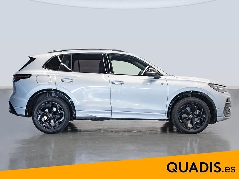 Usado VW Tiguan R-line 150 CV (110 kW) 2025 Gris SUV