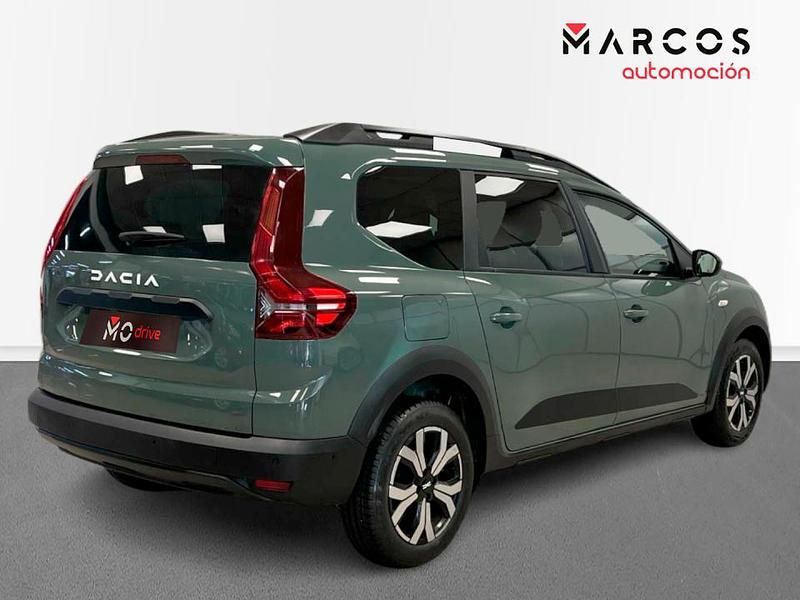 Usado Dacia Jogger Expression 110 CV (80 kW) 2024 Gris Monovolumen