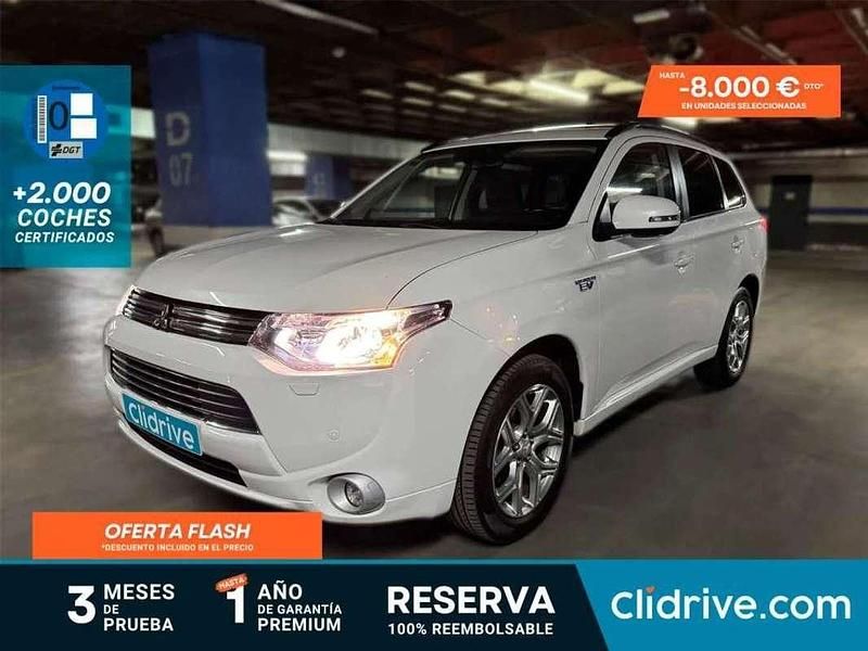 Blanco Usado 2014 Mitsubishi Outlander P-HEV SUV | 10.590 € (Super precio) - Imagen 1/3
