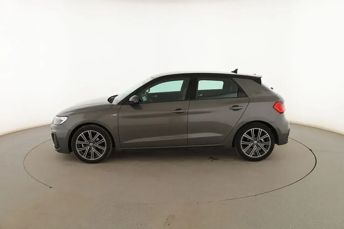 Usado Audi A1 Sportback S-Line 116 CV (85 kW) 2019 Gris Utilitario
