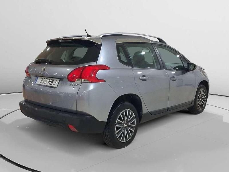 Usado Peugeot 2008 Active 92 CV (67 kW) 2014 Gris SUV