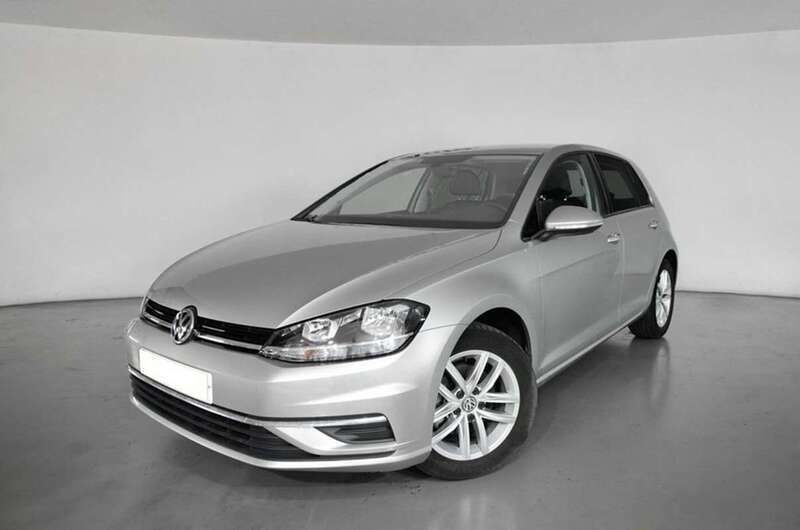 Plateado Usado 2018 VW Golf VII Berlina | 13.990 € - Imagen 1/4
