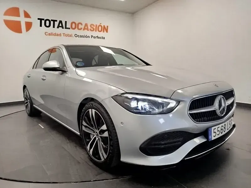 Usado Mercedes C220 200 CV (147 kW) 2021 Gris / plata Berlina