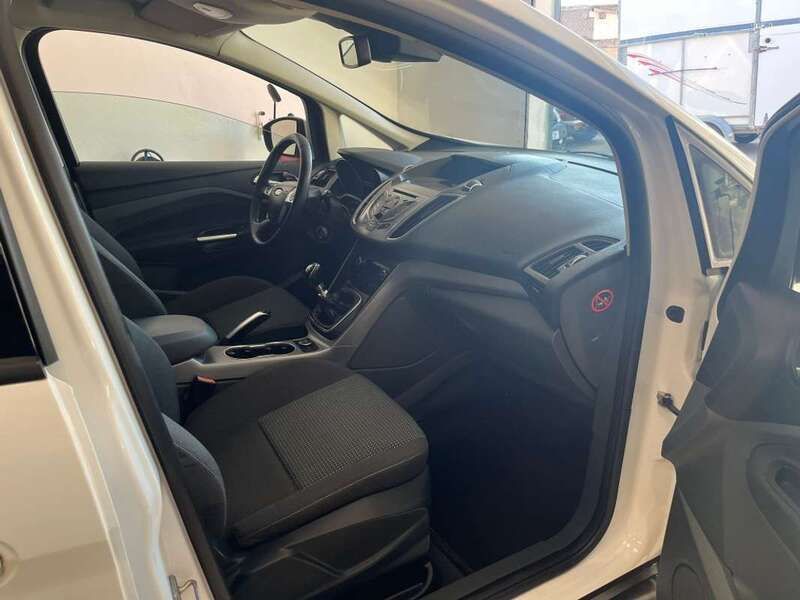 Usado Ford C-MAX S 125 CV (91 kW) 2014 Blanco Monovolumen