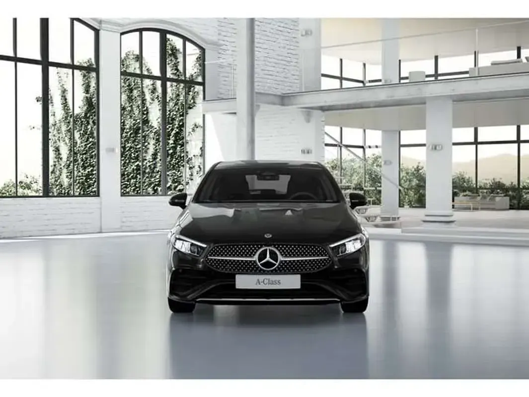 Usado Mercedes A180 109 CV (80 kW) 2024 Negro Utilitario