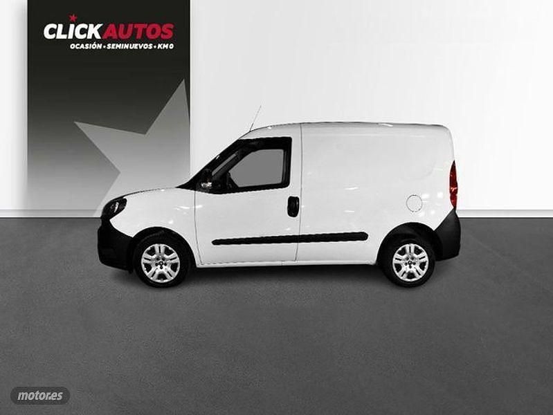 Usado Fiat Doblò 90 HP (66 kW) 2022 Branco Monovolume