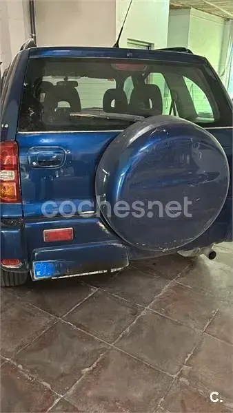Usado Toyota RAV4 Luna 125 CV (91 kW) 2004 Azul SUV
