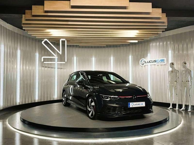 Usado VW Golf VIII GTI 300 CV (220 kW) 2022 Gris Utilitario