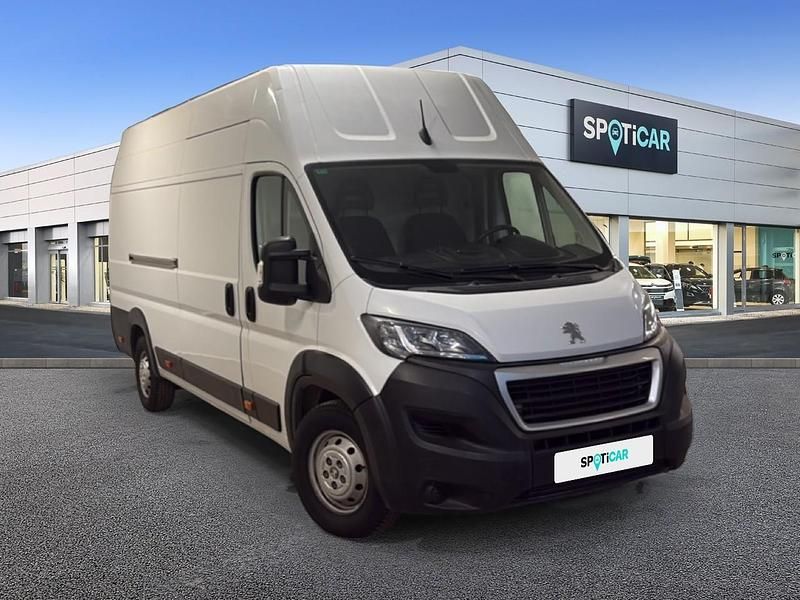 Usado Peugeot Boxer S 140 HP (102 kW) 2022 Branco Van
