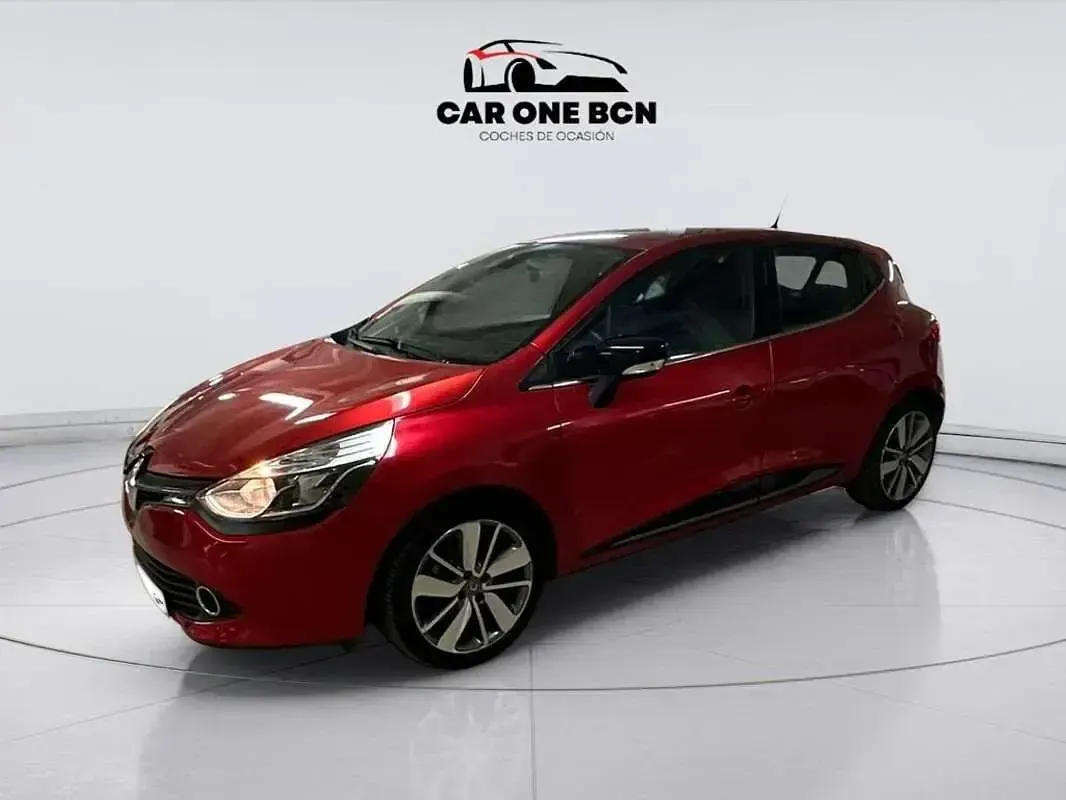 Usado Renault Clio 90 CV (66 kW) 2014 Rojo Utilitario