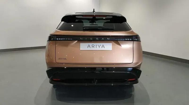 Usado Nissan Ariya Evolve 163 kW (222 CV) 2023 Akatsuki copper ninja black metalizado SUV