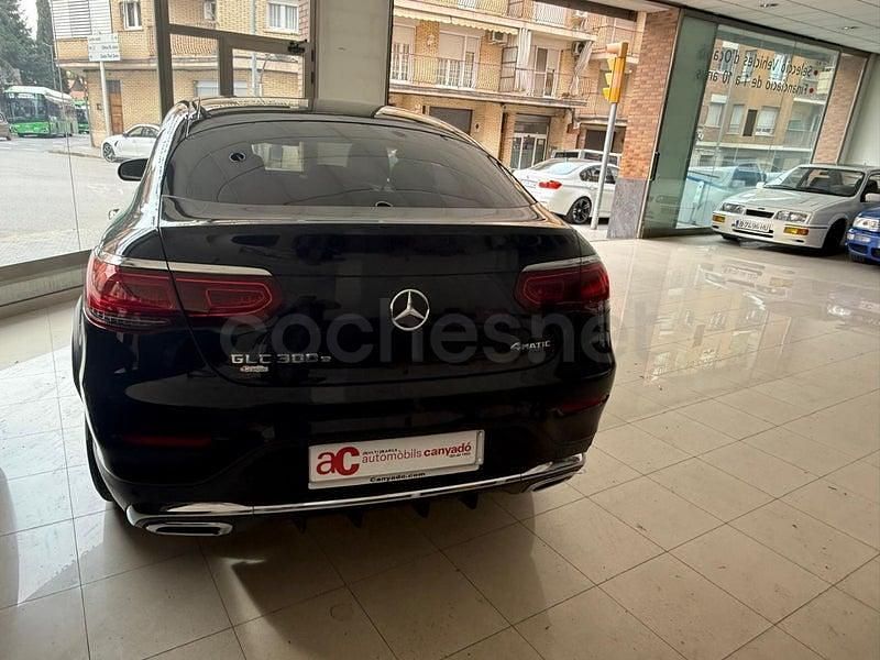 Usado Mercedes GLC300e 320 CV (235 kW) 2022 Negro Coupe