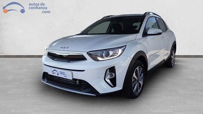 Blanco Nuevo 2025 Kia Stonic SUV | 21.900 € (Un poco caro) - Imagen 1/4