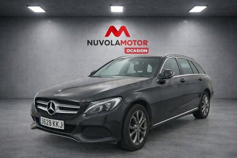 Usado Mercedes C220 194 CV (142 kW) 2018 Negro Familiar