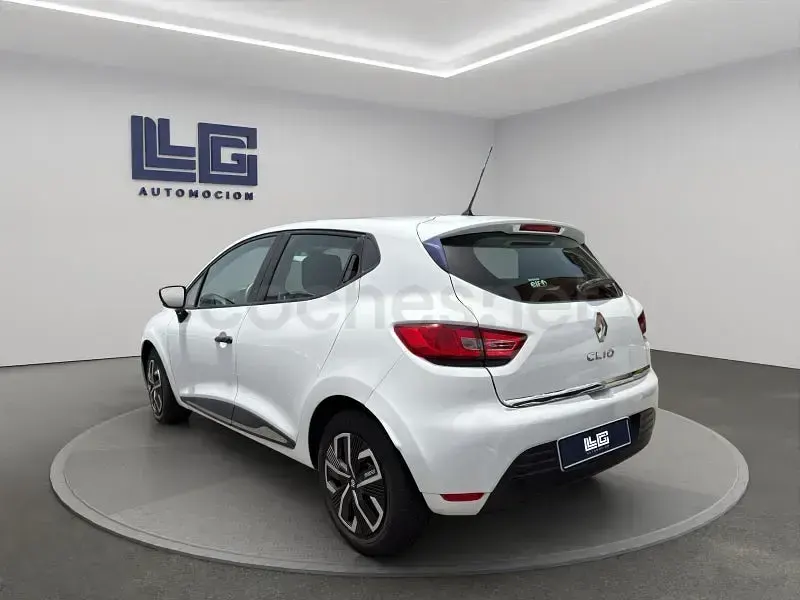 Usado Renault Clio IV Business 75 CV (55 kW) 2019 Blanco Berlina