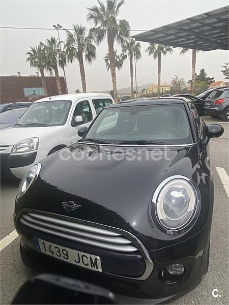 Usado Mini Cooper D 112 CV (82 kW) 2015 Negro Utilitario