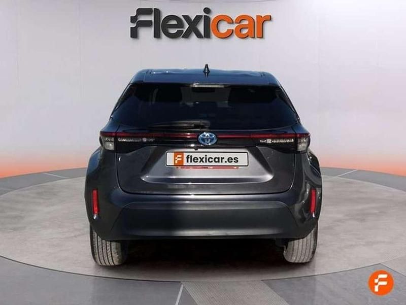 Usado Toyota Yaris Cross Active 116 CV (85 kW) 2021 Gris SUV