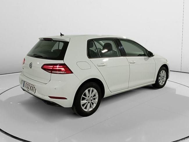 Usado VW Golf VII 115 CV (84 kW) 2019 Blanco Berlina