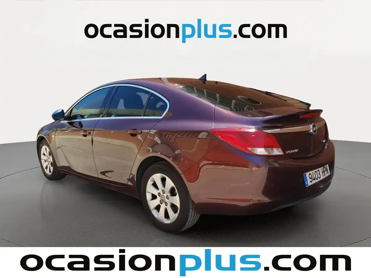 Usado Opel Insignia Selective 131 CV (96 kW) 2013 Rojo Berlina