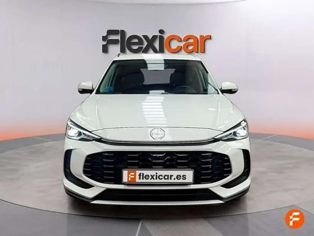 Usado MG ZS Luxury 197 CV (144 kW) 2025 Blanco SUV