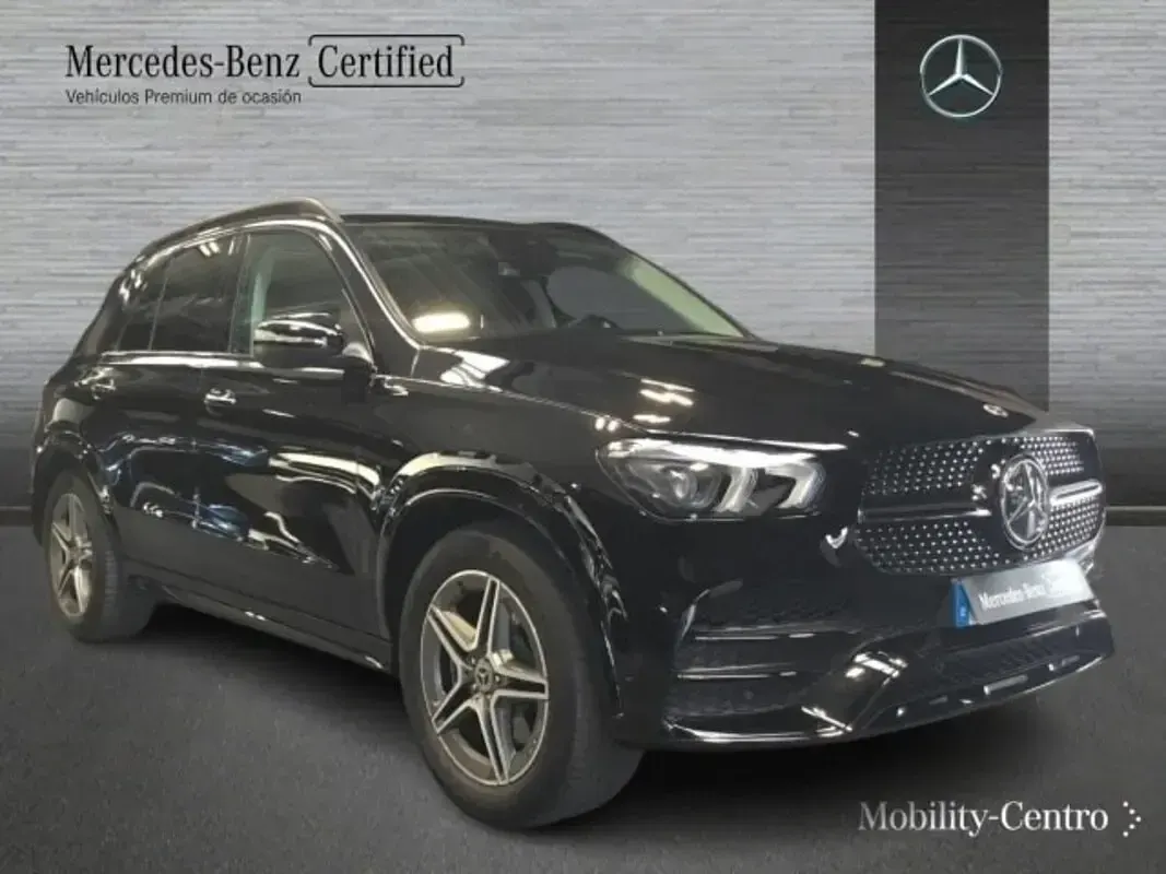 Usado Mercedes GLE300 AMG line 272 CV (200 kW) 2022 Pintura unicolor negra SUV