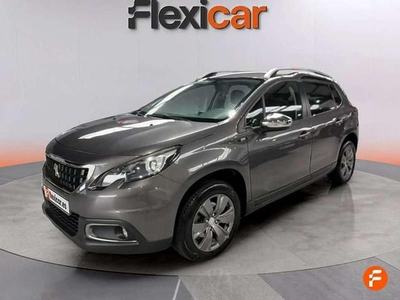 Usado Peugeot 2008 Style 82 CV (60 kW) 2017 Gris SUV