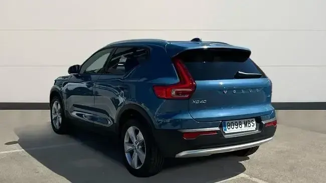 Usado Volvo XC40 Core 163 CV (119 kW) 2022 Azul SUV