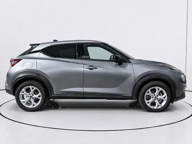 Usado Nissan Juke N-Connecta 114 CV (83 kW) 2022 Gris SUV