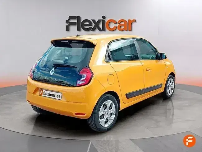 Usado Renault Twingo Zen 65 CV (47 kW) 2021 Amarillo Utilitario
