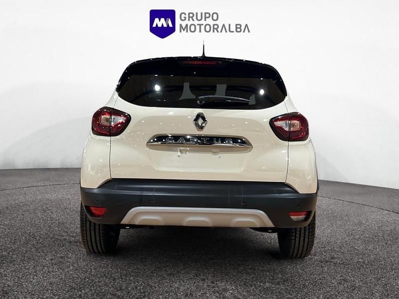 Usado Renault Captur Zen 90 CV (66 kW) 2019 Beige SUV