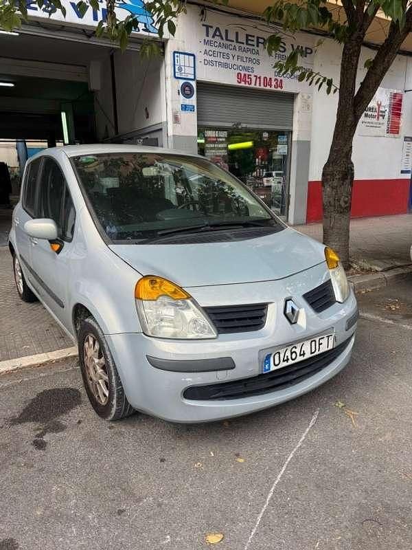 Usado Renault Modus Dynamique 98 CV (72 kW) 2005 Beige Monovolumen
