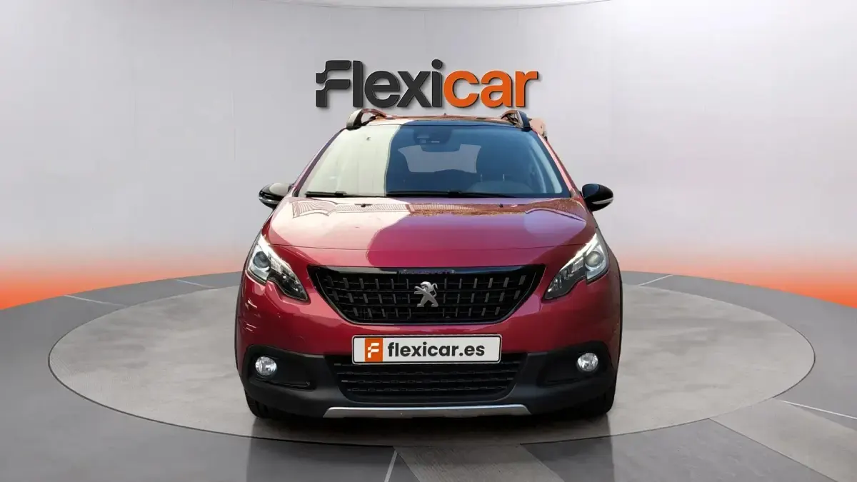 Usado Peugeot 2008 GT-line 131 CV (96 kW) 2018 Rojo SUV
