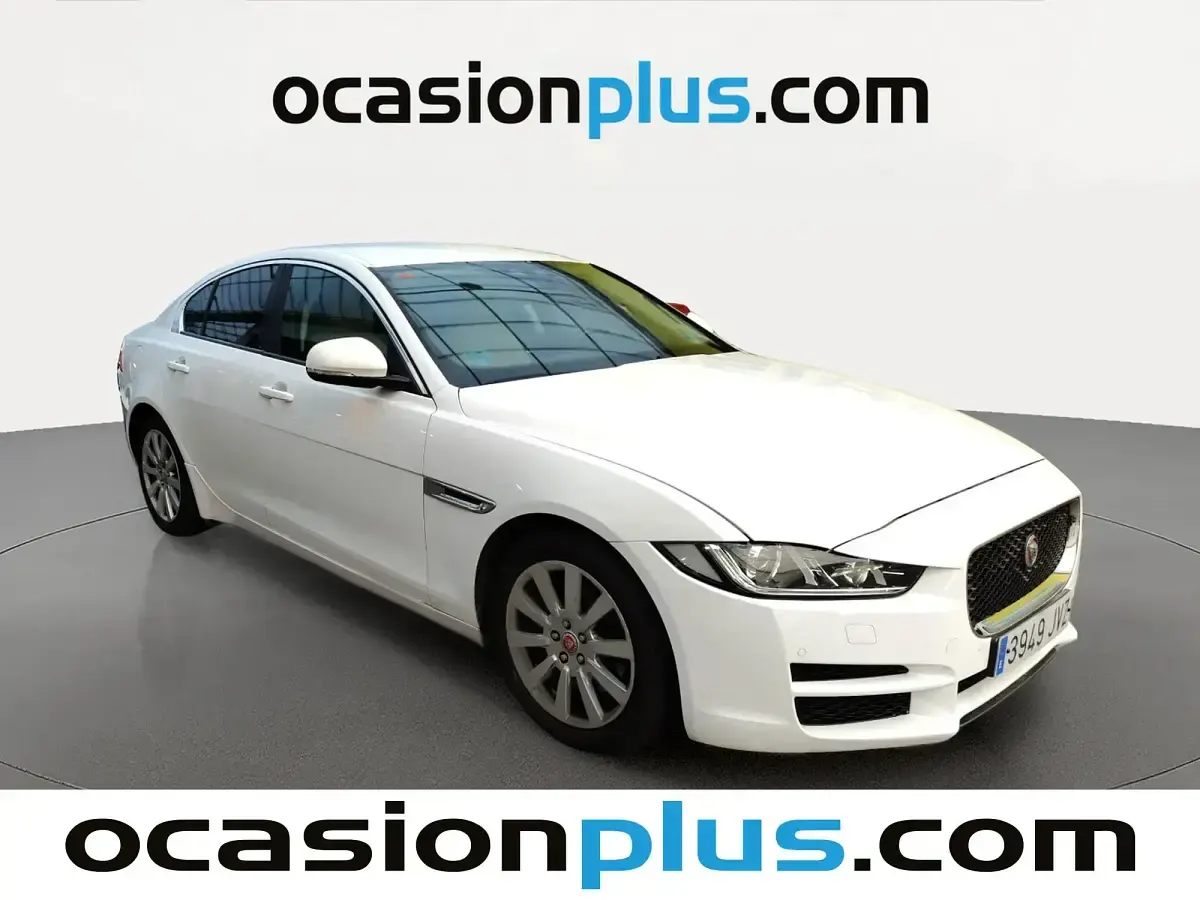 Usado Jaguar XE Pure 180 CV (132 kW) 2016 Blanco Berlina