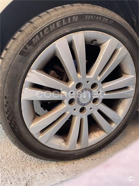 Usado Mercedes B180 109 CV (80 kW) 2013 Blanco Monovolumen