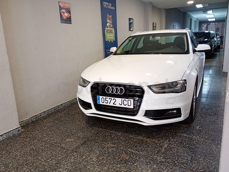 Usado Audi A4 S-Line 150 CV (110 kW) 2015 Blanco Familiar