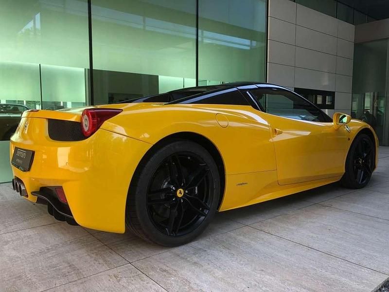 Usado Ferrari 458 570 CV (419 kW) 2012 Amarillo Descapotable