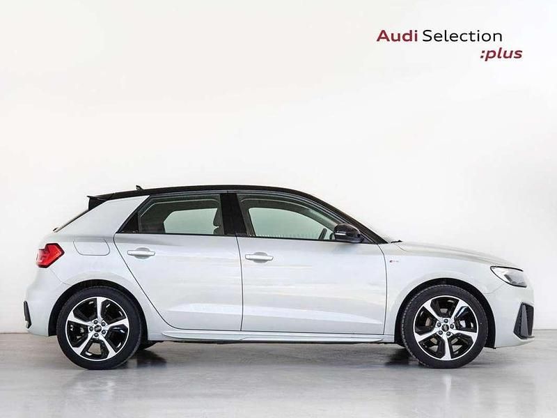 Usado Audi A1 Sportback 116 CV (85 kW) 2025 Plateado Utilitario