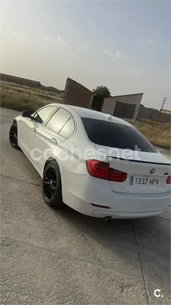 Usado BMW 318 143 CV (105 kW) 2013 Blanco Berlina