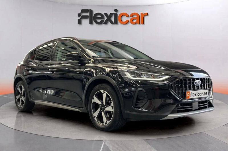 Negro Usado 2023 Ford Focus Active Berlina | 18.090 € (Buen precio) - Imagen 1/4