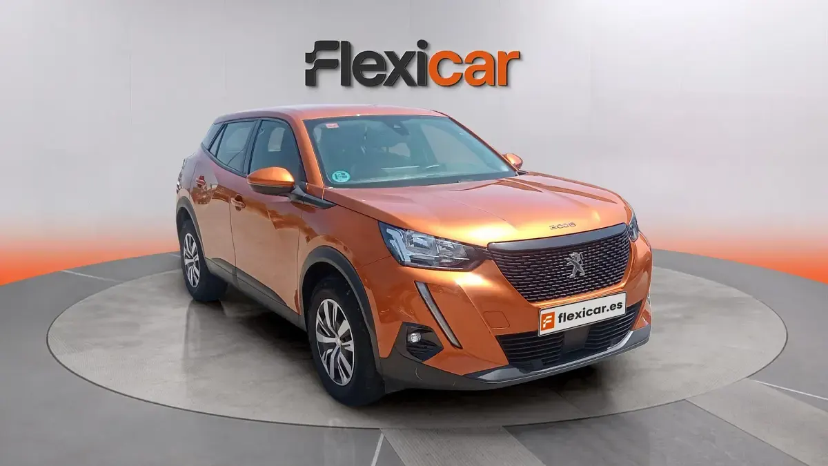 Usado Peugeot 2008 Active 110 CV (80 kW) 2021 Naranja SUV