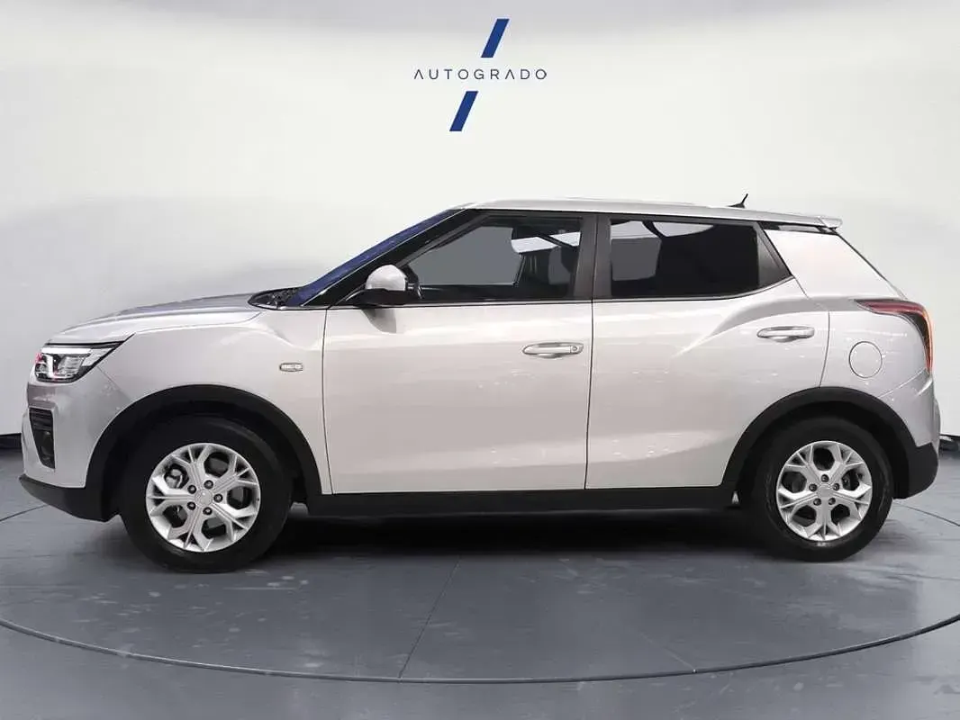 Usado SsangYong Tivoli Limited 163 CV (119 kW) 2021 Gris SUV