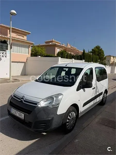 Usado Citroën Berlingo Attraction 75 CV (55 kW) 2016 Blanco Monovolumen