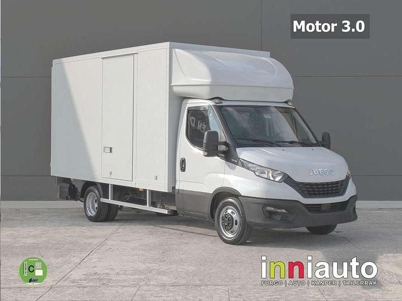 Blanco Usado 2021 Iveco Daily Utilitario | 31.900 € (Precio justo) - Imagen 1/4