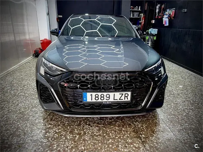 Usado Audi RS3 400 CV (294 kW) 2022 Gris / plata Berlina